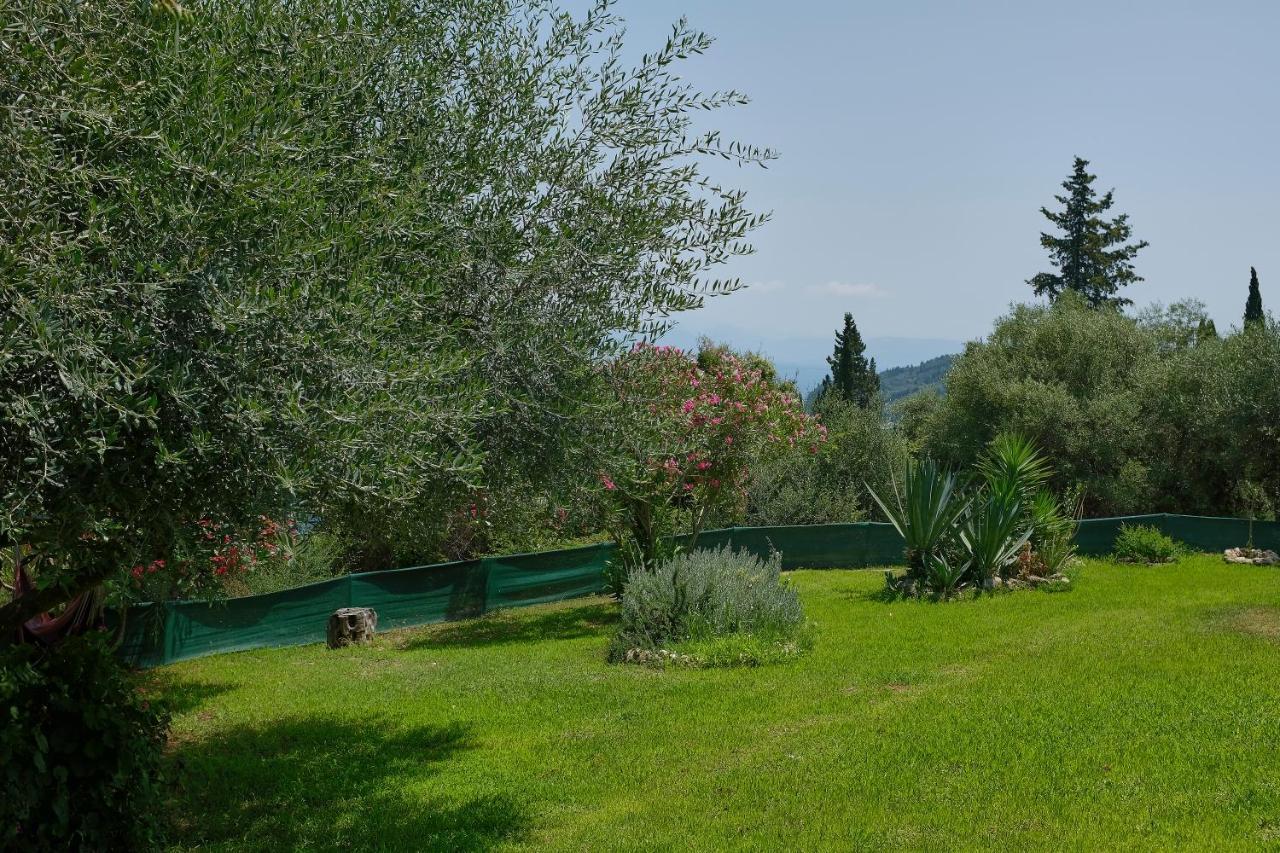 Villa Boukari Chlomos ภายนอก รูปภาพ
